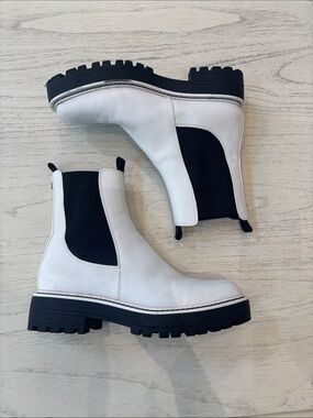 Sam Edelman Lug Sole Boots - White/Black